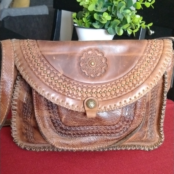 PATRICIA NASH CROSSBODY BAG - Picture 2 of 16